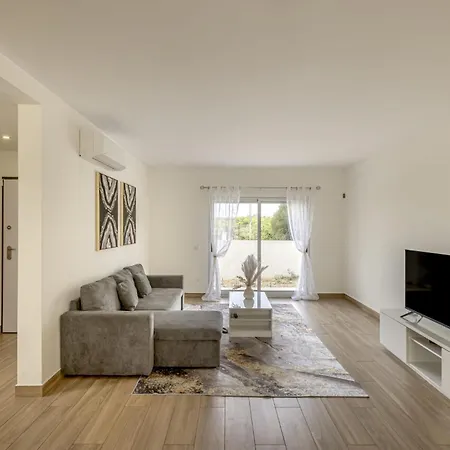 Beachside With Private Garden Aldeia do Meco