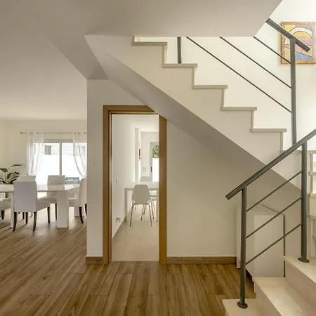 Vakantiehuis Beachside With Private Garden *