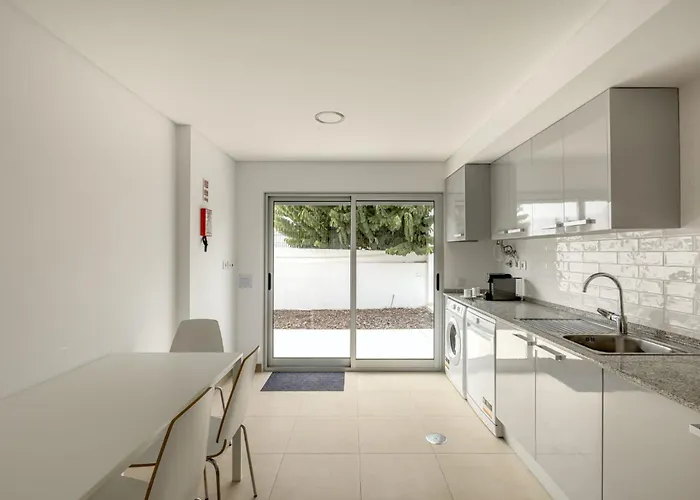 Meco - 3 Bedroom *